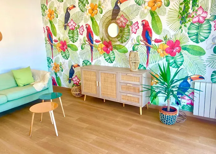 Tucan Tropical